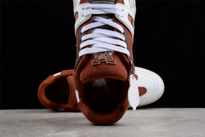 LV TRAINER SNEAKER LOW