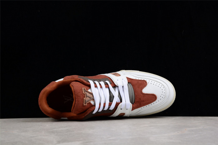 LV TRAINER SNEAKER LOW