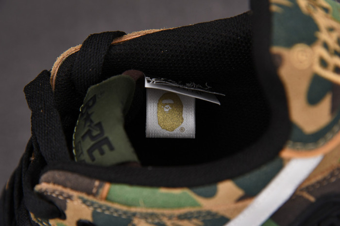 B*PE SNEAKER