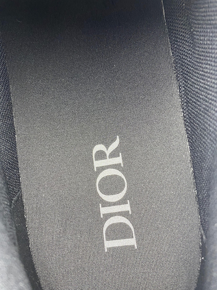 DR B22 SNEAKER