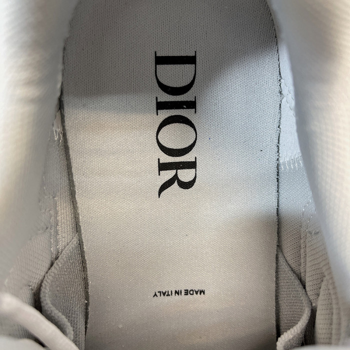 DR B30 Sneakers