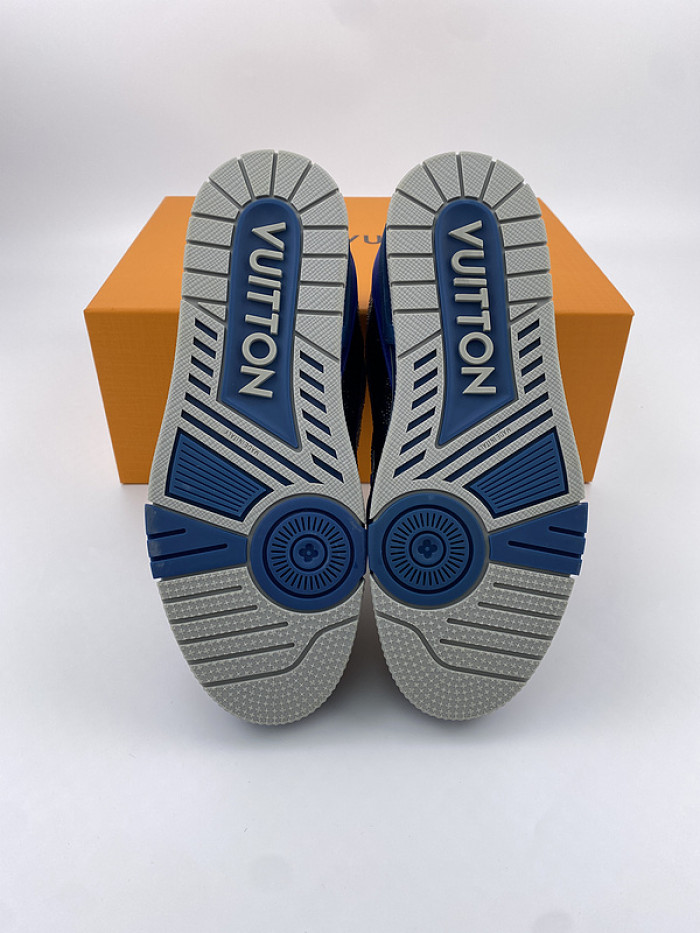 LV TRAINER SNEAKER