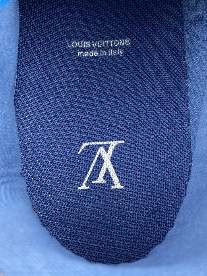 LV TRAINER SNEAKER