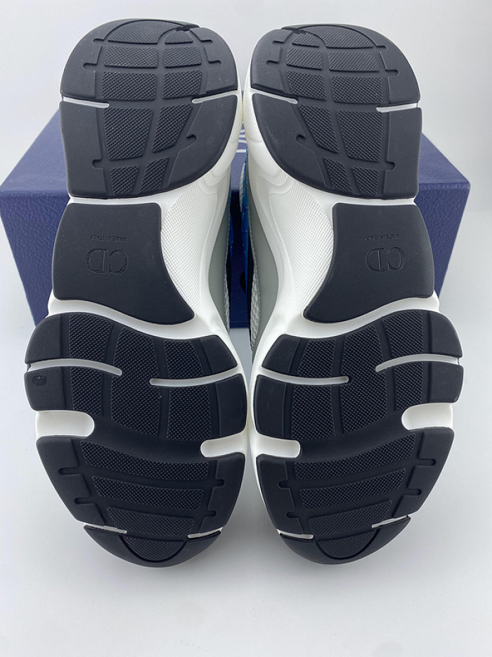 DR B22 SNEAKER