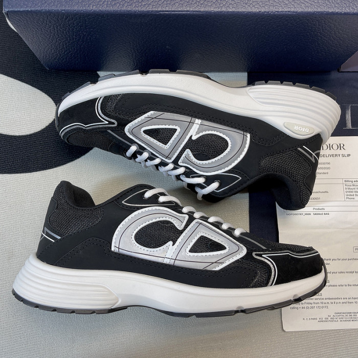 DR B30 Sneakers