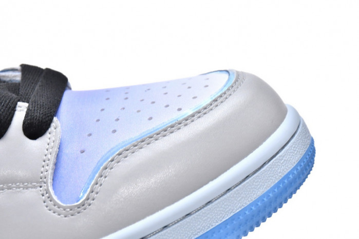 B*PE SNEAKER