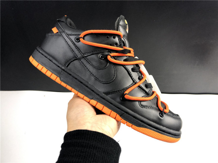 OFF-WHITE X NIKE DUNK LOW CT0856-002