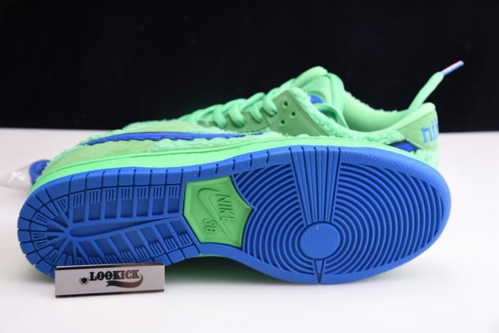 Grateful Dead x Nike SB Dunk Low “Green Bear” CJ5378-300