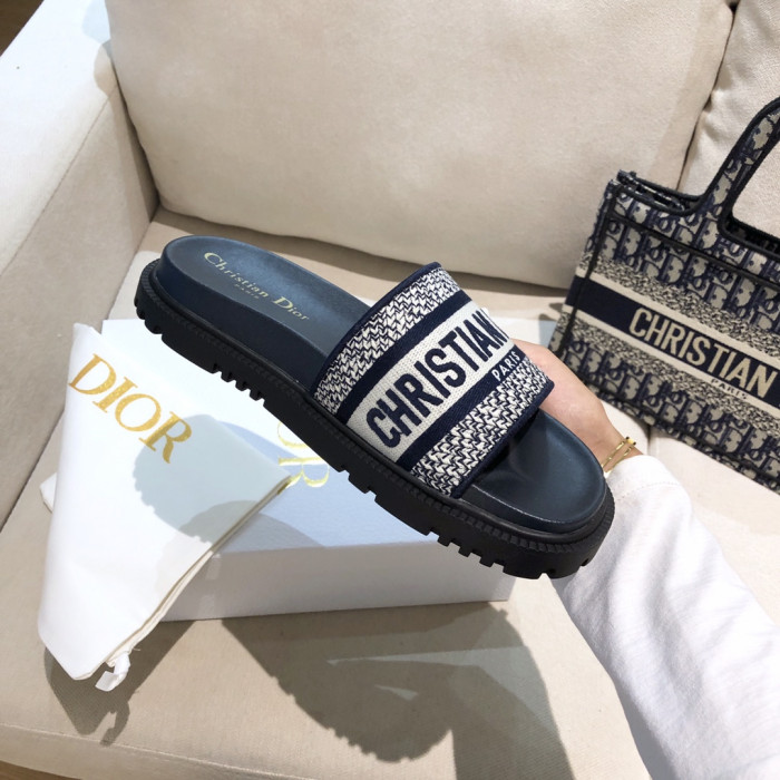 DR SLIPPERS
