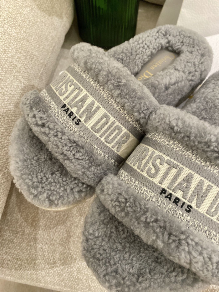 DR SLIPPERS