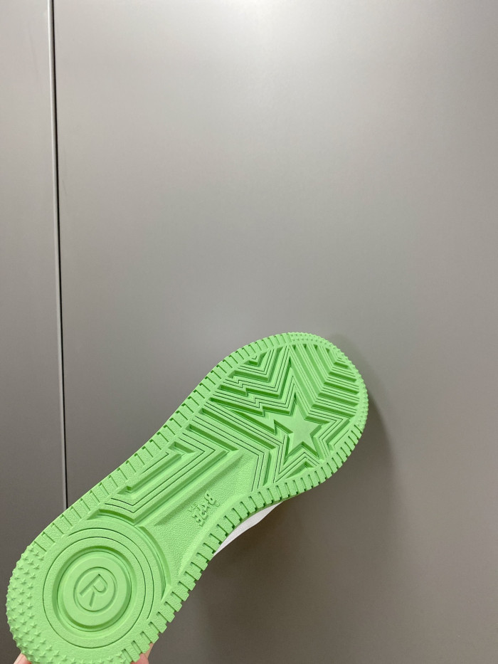 B*PE SNEAKER