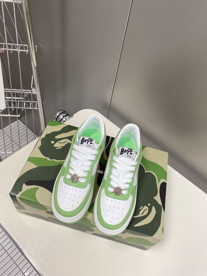 B*PE SNEAKER