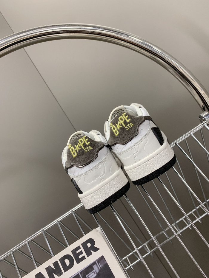 B*PE SNEAKER