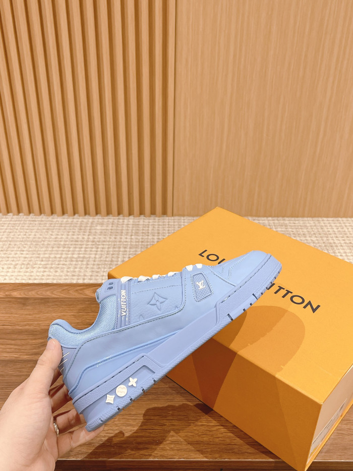 LV TRAINER SNEAKER